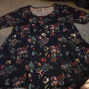 Lularoe perfect tee